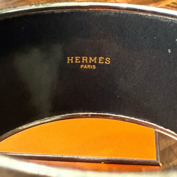 HERMÈS RARE Printed Russe Wide Bangle - Picture 6 of 10